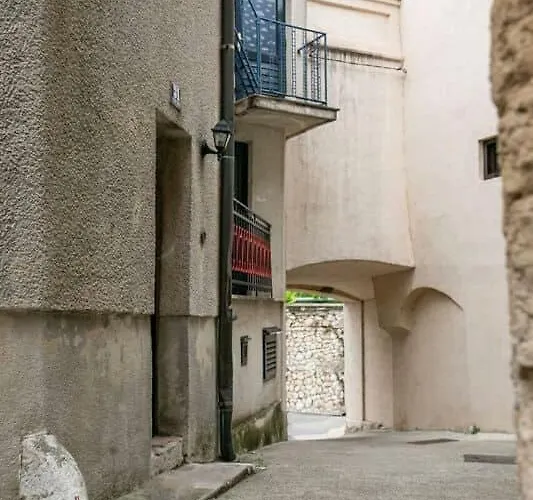 Old Beauty * Novi Vinodolski