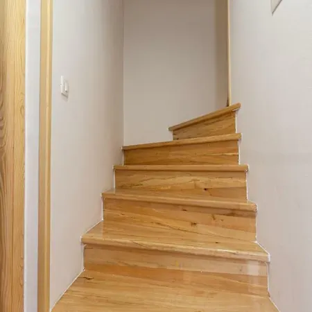 Old Beauty Apartman Novi Vinodolski